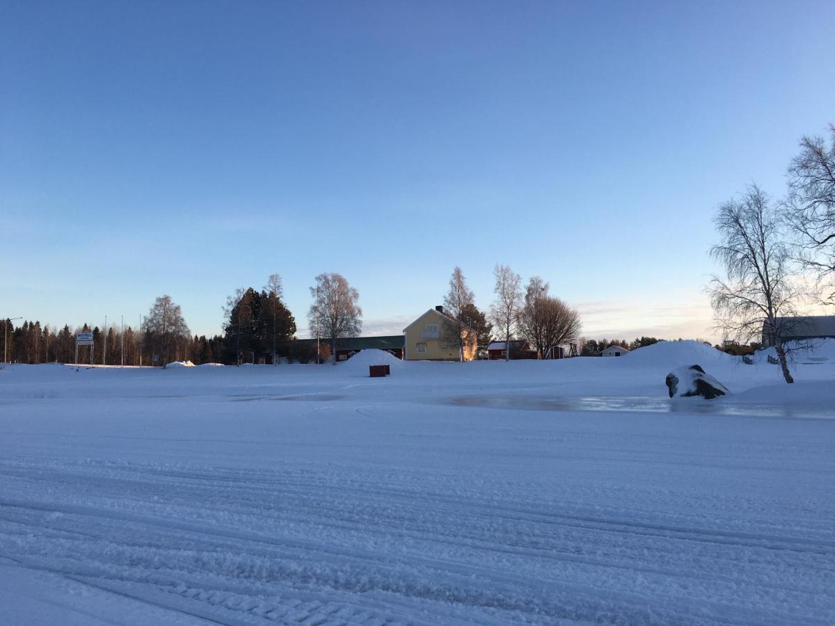 Sangis Motell Och Camping Buitenkant foto